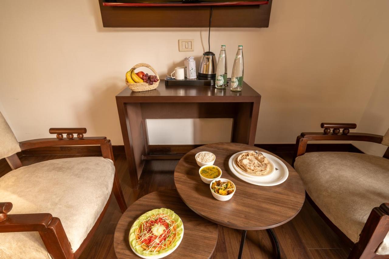 Lime Boutique B&B Gk-1 At Kailash Colony Metro , Greater Kailash Near Eros Hotel Nehru Place Nuova Delhi Esterno foto